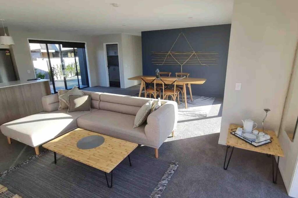 Miss Eastons Whare Villa Westport Ngoại thất bức ảnh