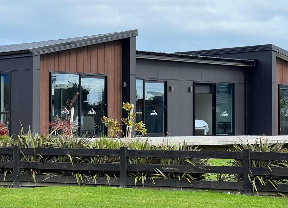 Miss Eastons Whare Villa Westport Ngoại thất bức ảnh